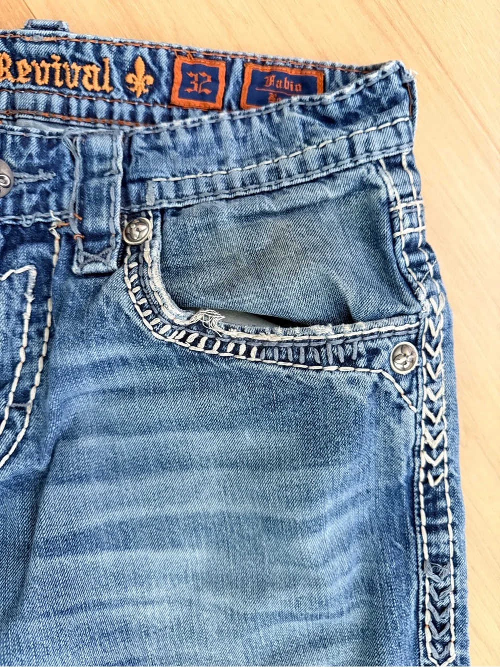 Rock Revival Mens Medium Blue Boot Cut Jeans with Contrast Stitching